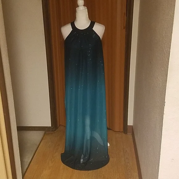 VENUS | Dresses | Venus Maxi Green And Black Sparkling Dress | Poshmark